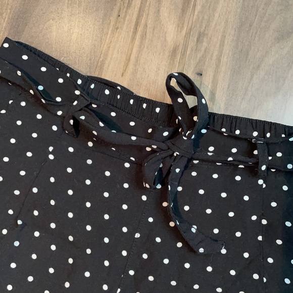 Bluenotes polka dot belted shorts - Picture 2 of 5